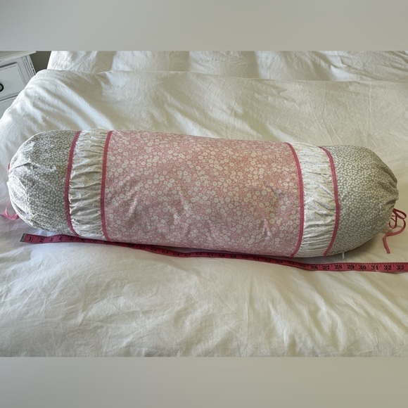POTTERY BARN KIDS NECK ROLL PILLOW WHITE PINK | Daisies | Large Body Pillow - Picture 3 of 8